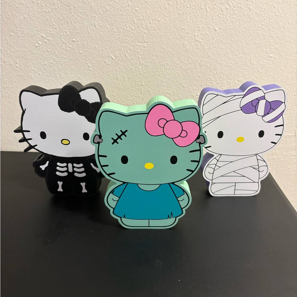 Hello Kitty Halloween - Picture 2 of 2